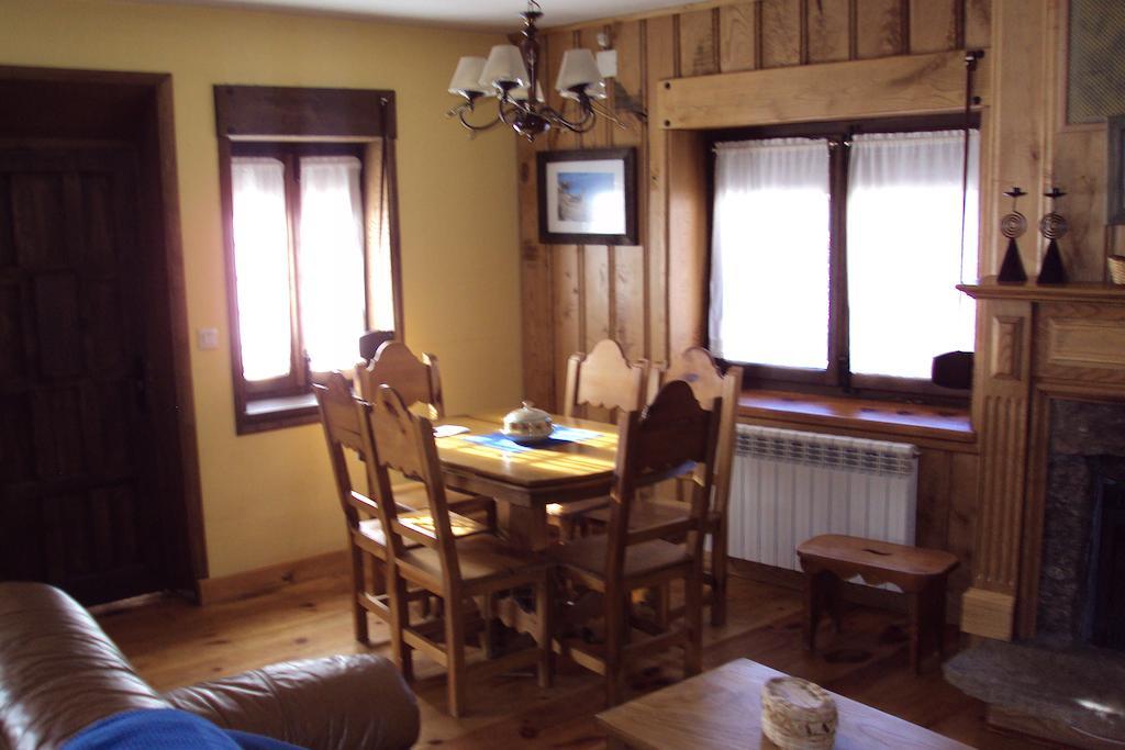 Artesano I Y III Konuk evi Navarredonda de Gredos Oda fotoğraf